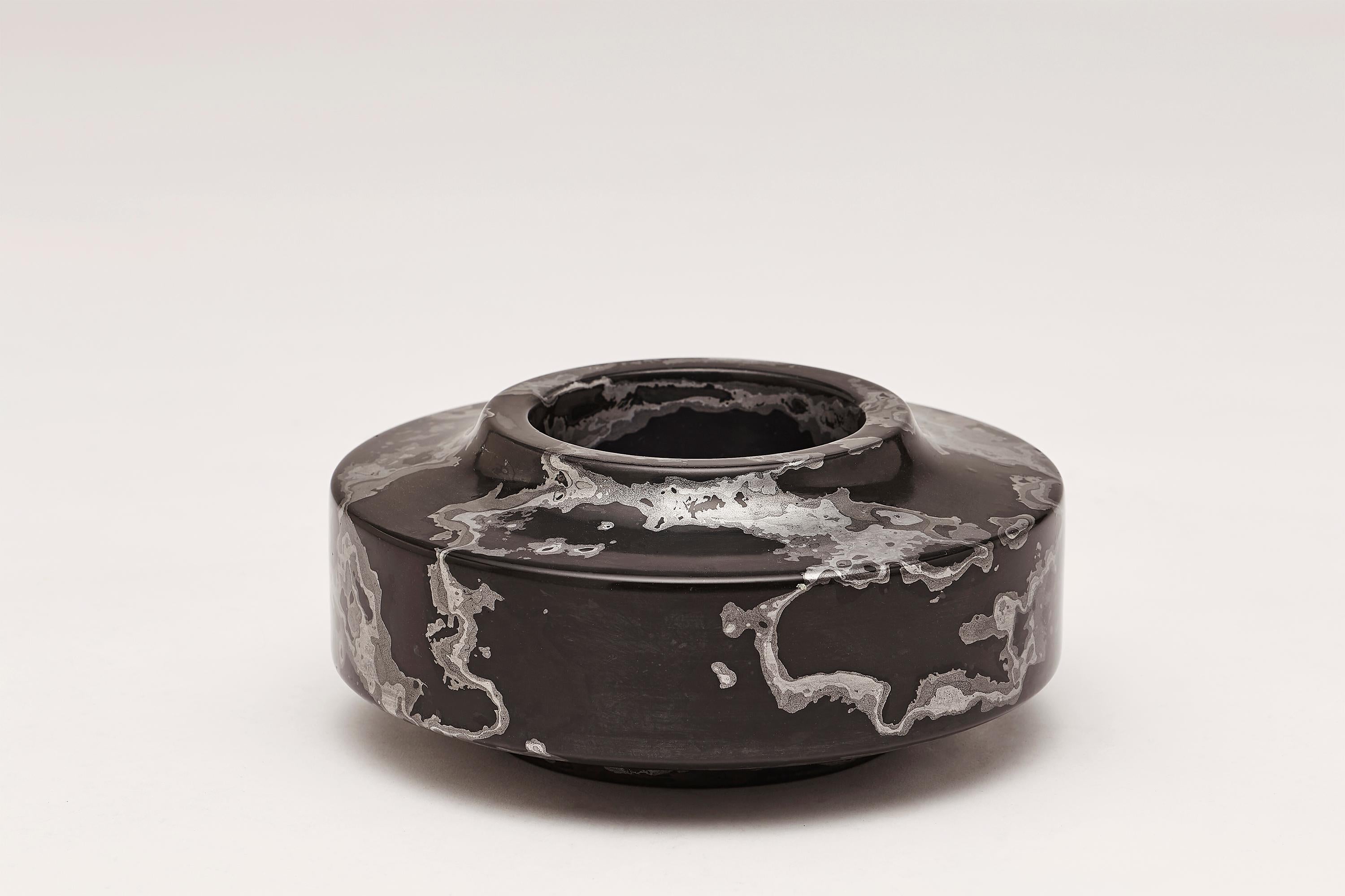 Silver Stone, Contemporary Set of Vessels in Black and Silver by Nic Parnell For Sale 9