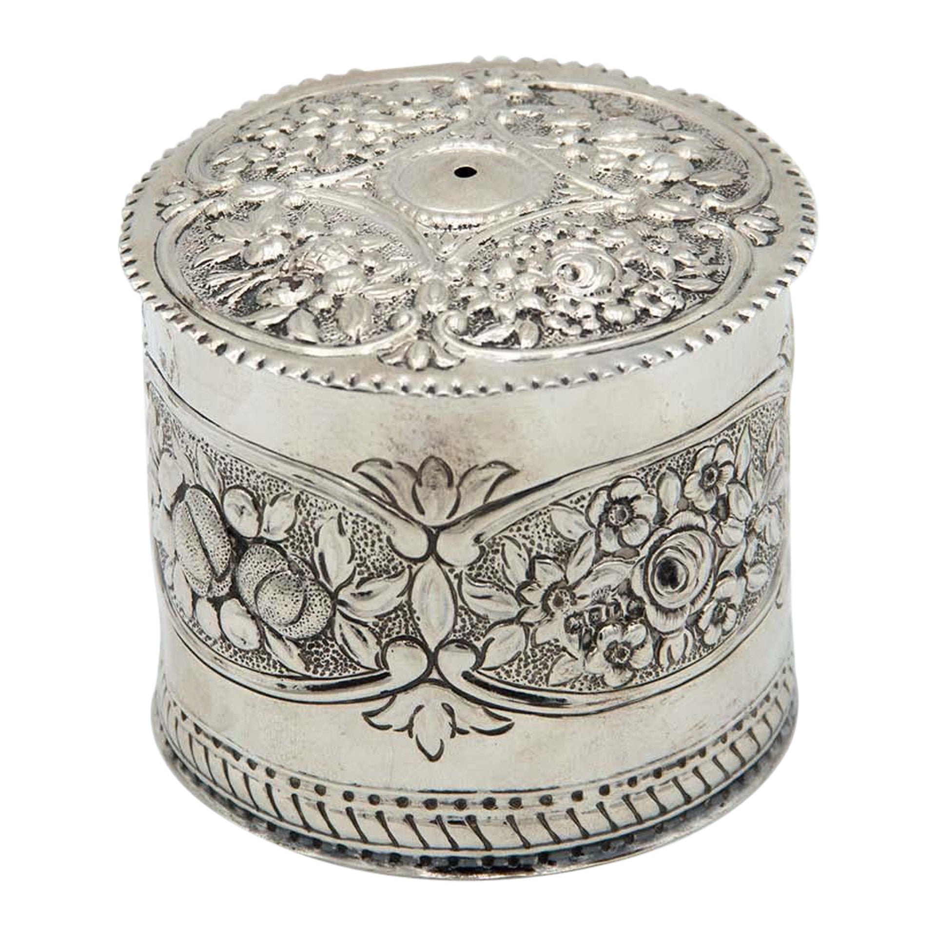 Silver string/wool box with floral reliefs and wavy lid friezes