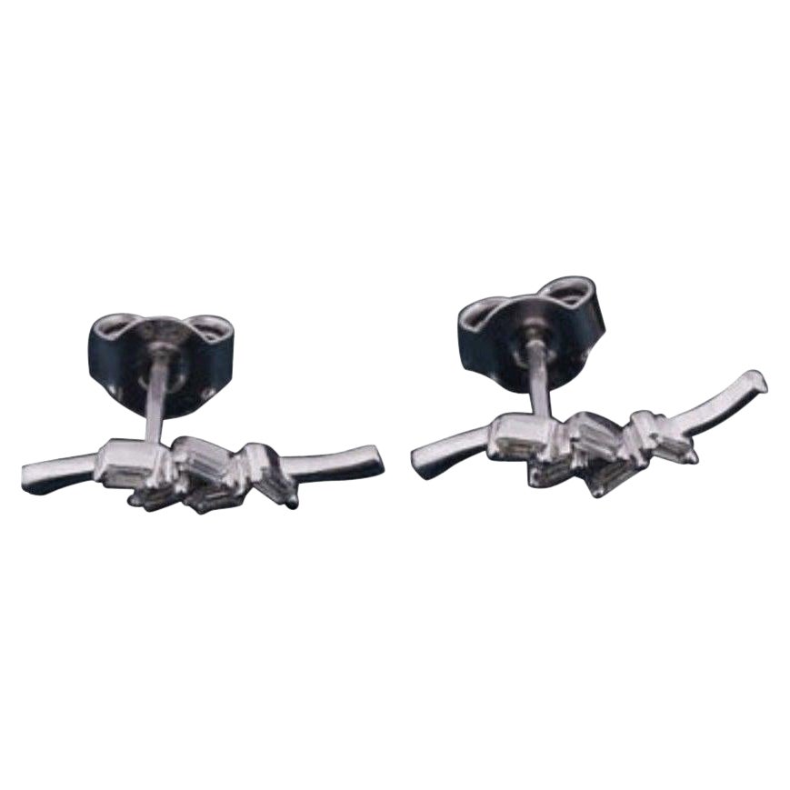 Silver Stud Moissanite Earrings 925 Sterling Silver Beautiful Anniversary Gift. For Sale