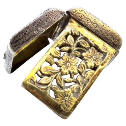 Silver suitcase-shaped vinaigrette with engraved lid, George V period