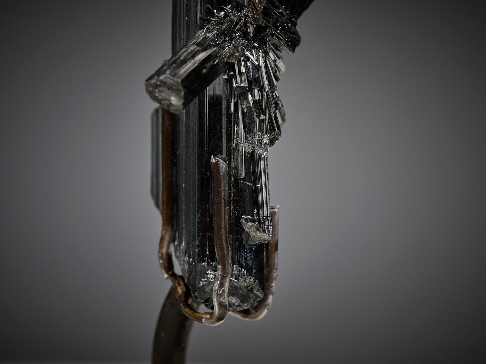 Silver Sword – Stibnite in vendita 4