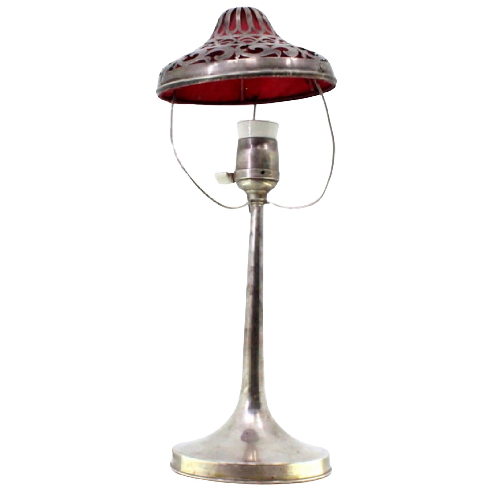 Lampe de table Silver avec intérieur doublé de rouge, base circulaire et électrification