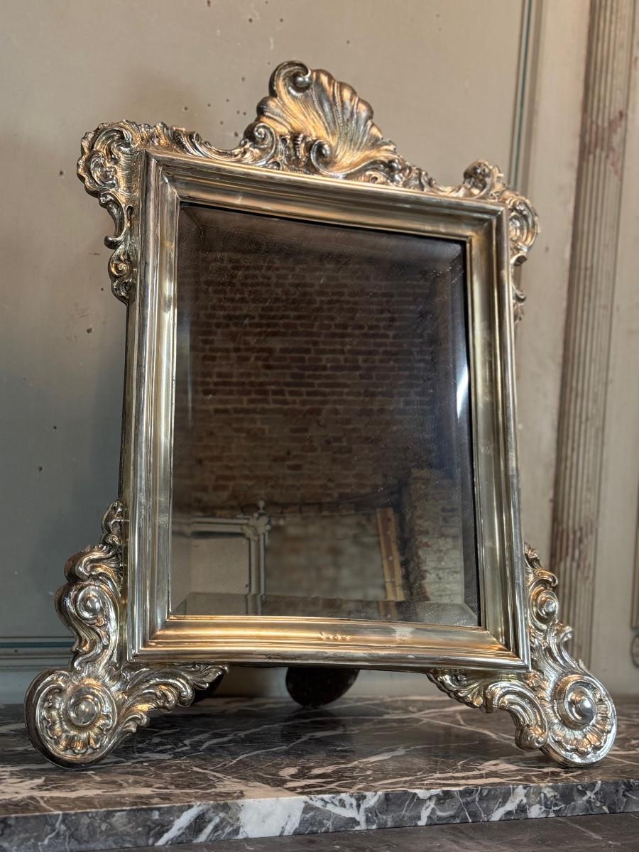 Miroir de table en argent sur socle en bois Venise, vers 1750 Excellent état - En vente à Honnelles, WHT