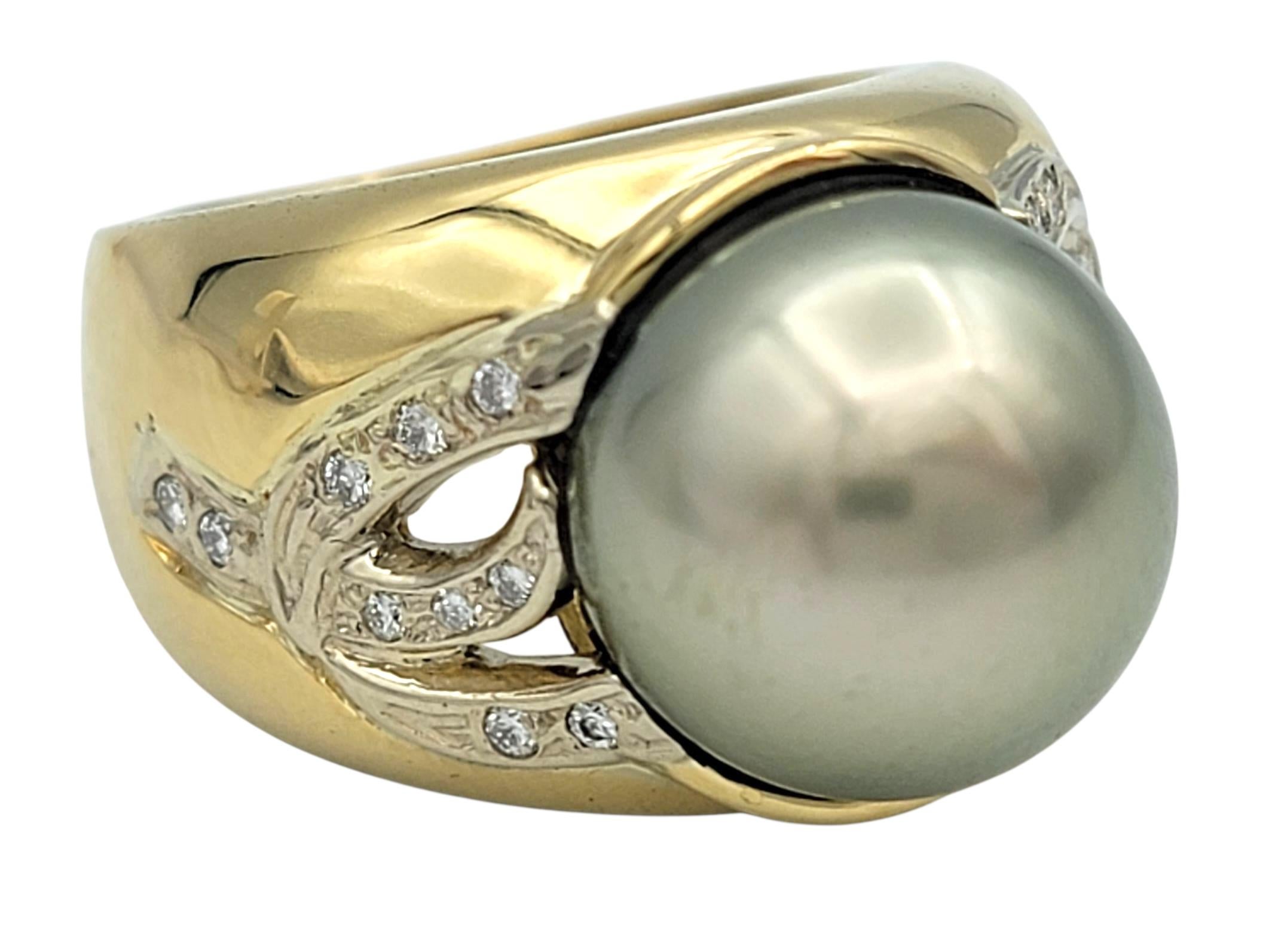 Donna Anello a fascia larga in argento con perle di Tahiti e diamanti in oro bicolore 18 carati in vendita