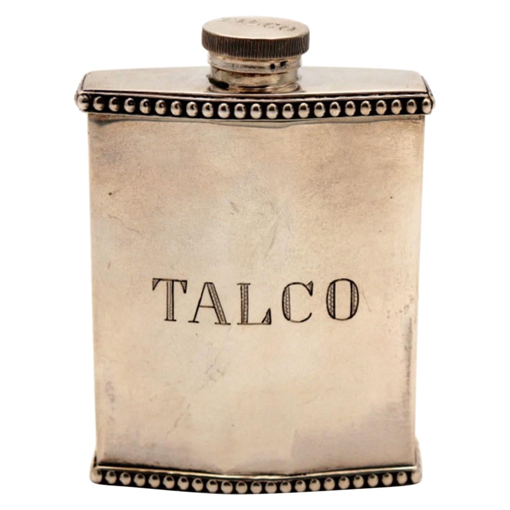 Flacon de talc en argent avec bords nacrés en vente