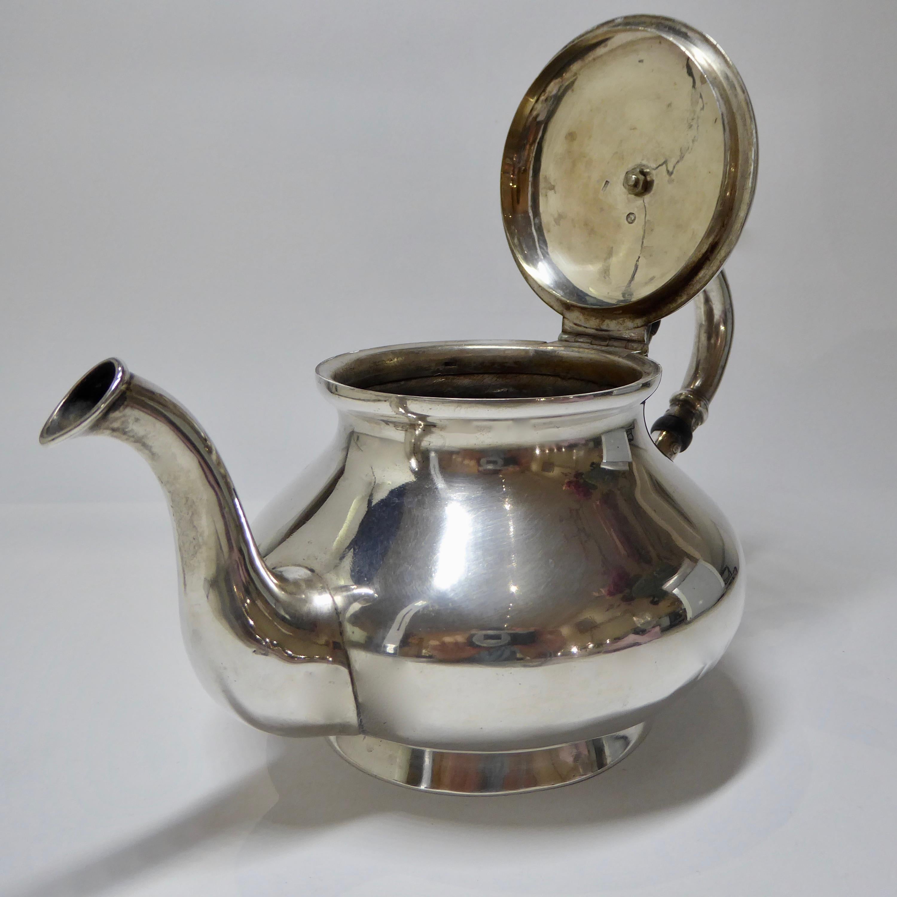 Beautiful, antique Dutch Tea pot, Made in 1870 by Johannes H. Balfoort Sr., Utrecht , The Netherlands.
J.H. Balfoort Sr. was well known in The Netherlands and worked in Utrecht from 1863 till 1883. The Tea Pot is in original condition and will serve