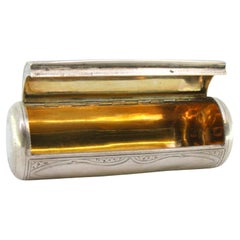 Neceser de plata con grabado guilloché tubular e interior dorado