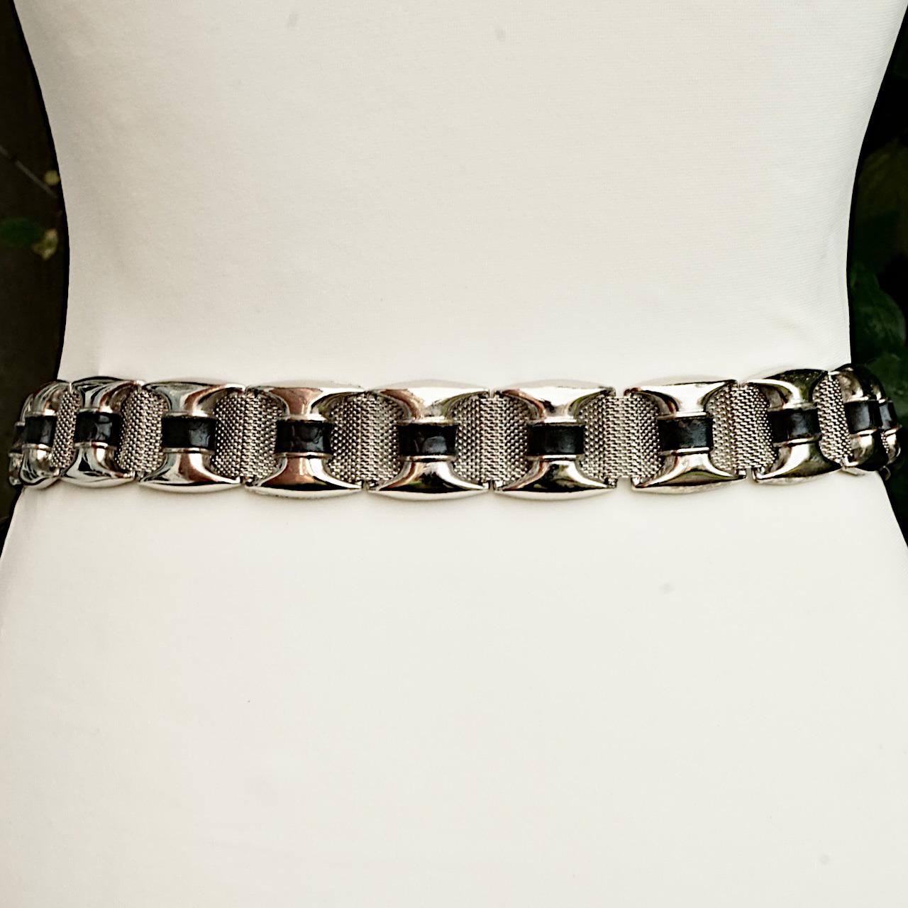 Women's or Men's Silver Tone Black Leather and Mesh Link Belt circa 1980s For Sale