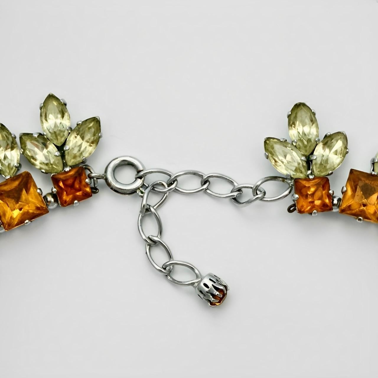 Silver Tone Orange and Lemon Rhinestone Collar / Necklace circa 1950s In Good Condition For Sale In London, GB