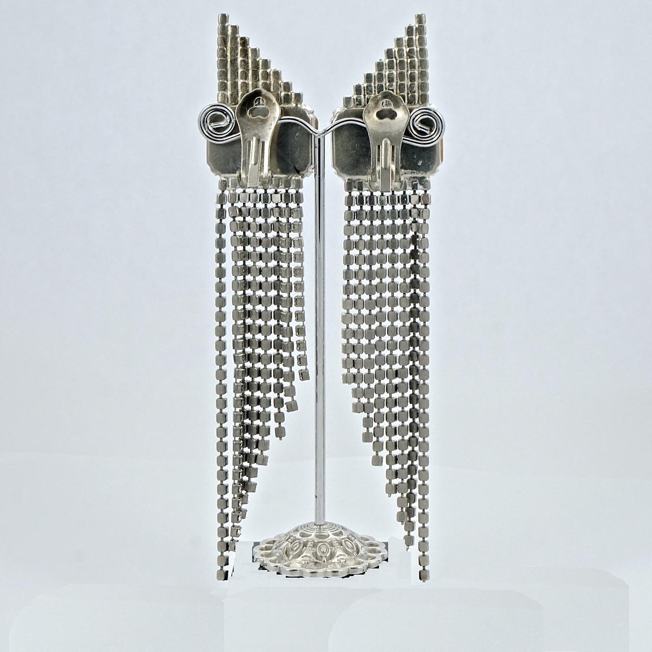 Silver Tone Rhinestone Chandelier Cocktail Clip On Earrings circa 1980s For Sale 5
