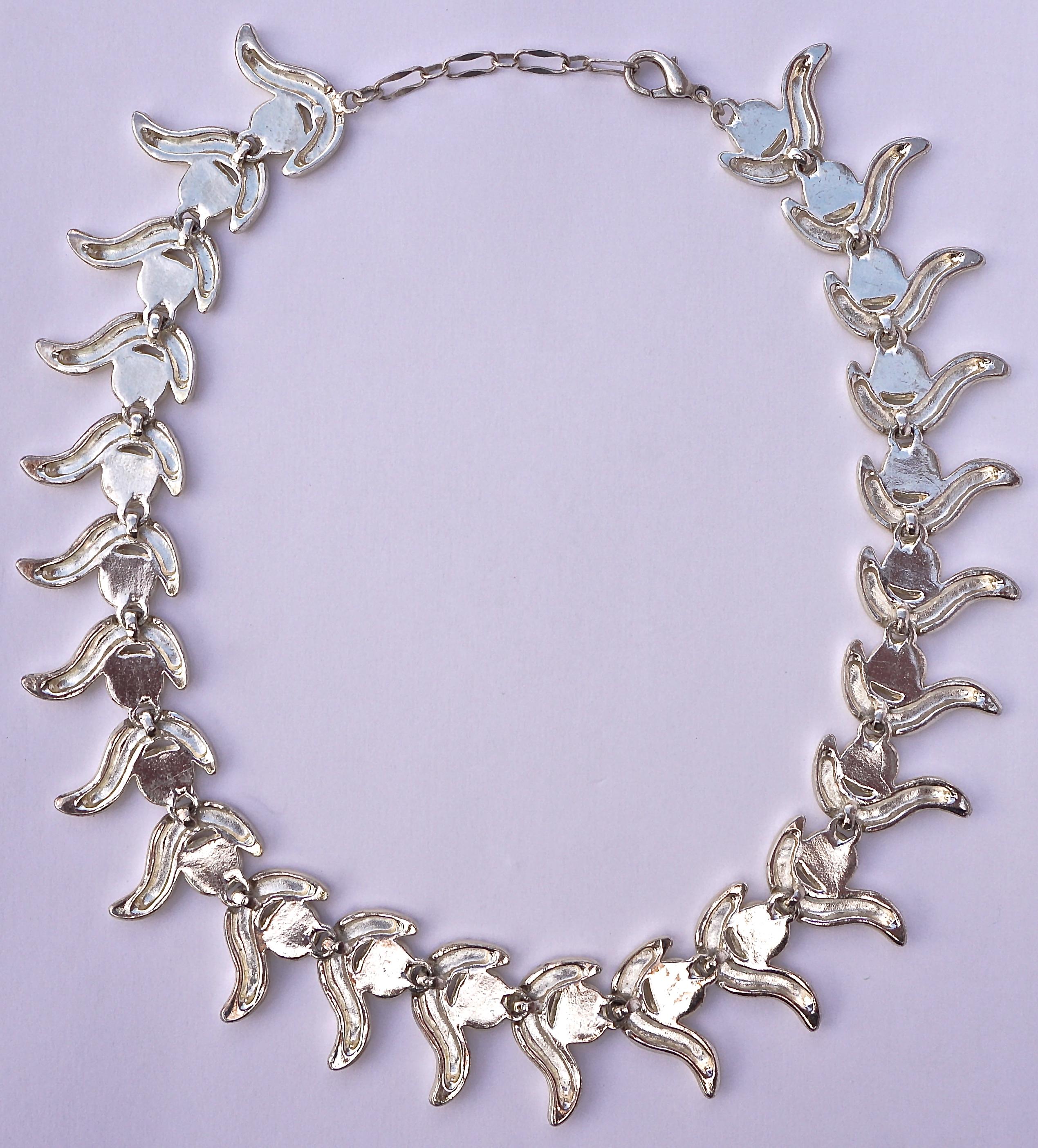 Silver Tone Swirl Design and Clear Rhinestones Link Necklace and Clip Earrings In Good Condition For Sale In London, GB