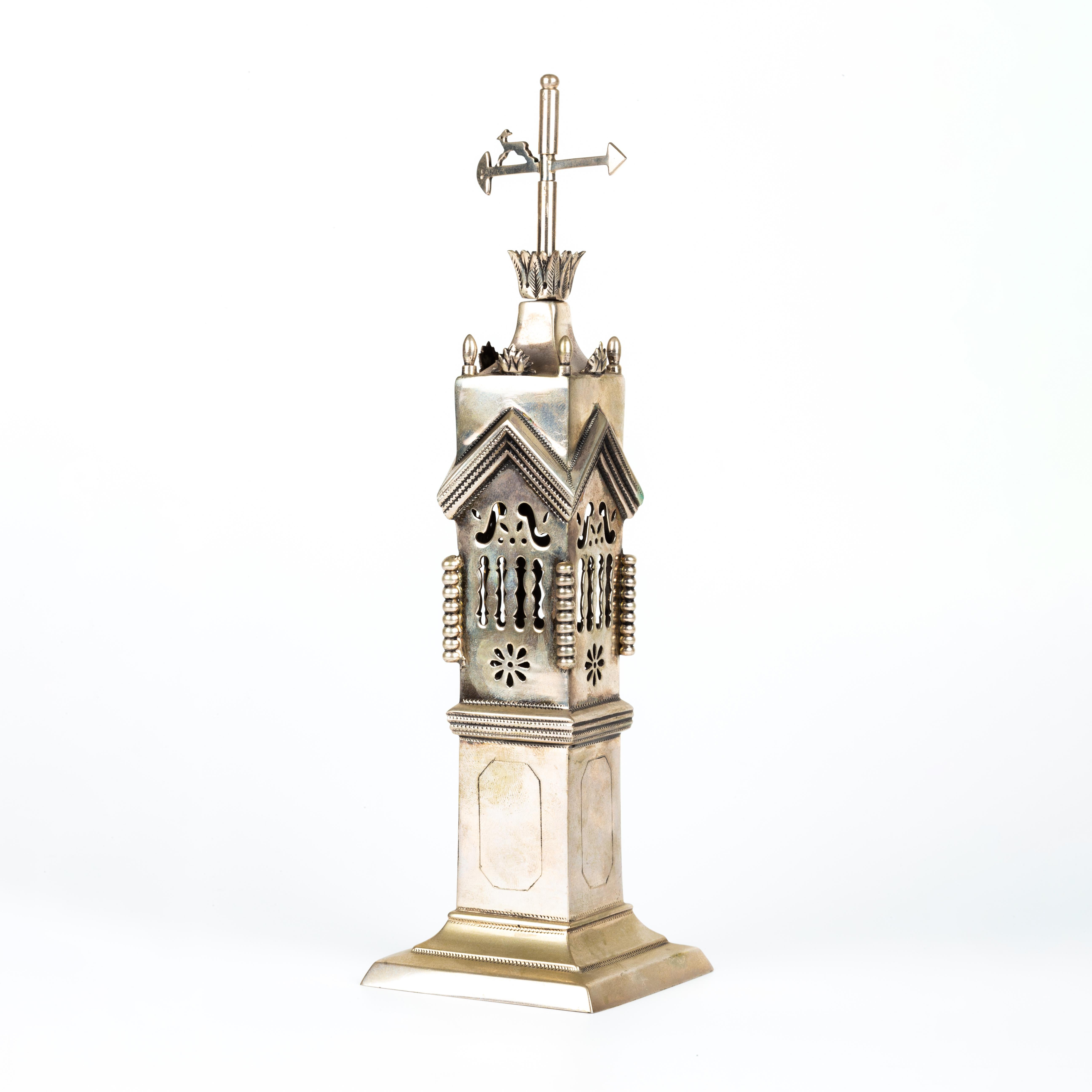 Porta stuzzicadenti in argento - Camino con mulino a vento in vendita 1