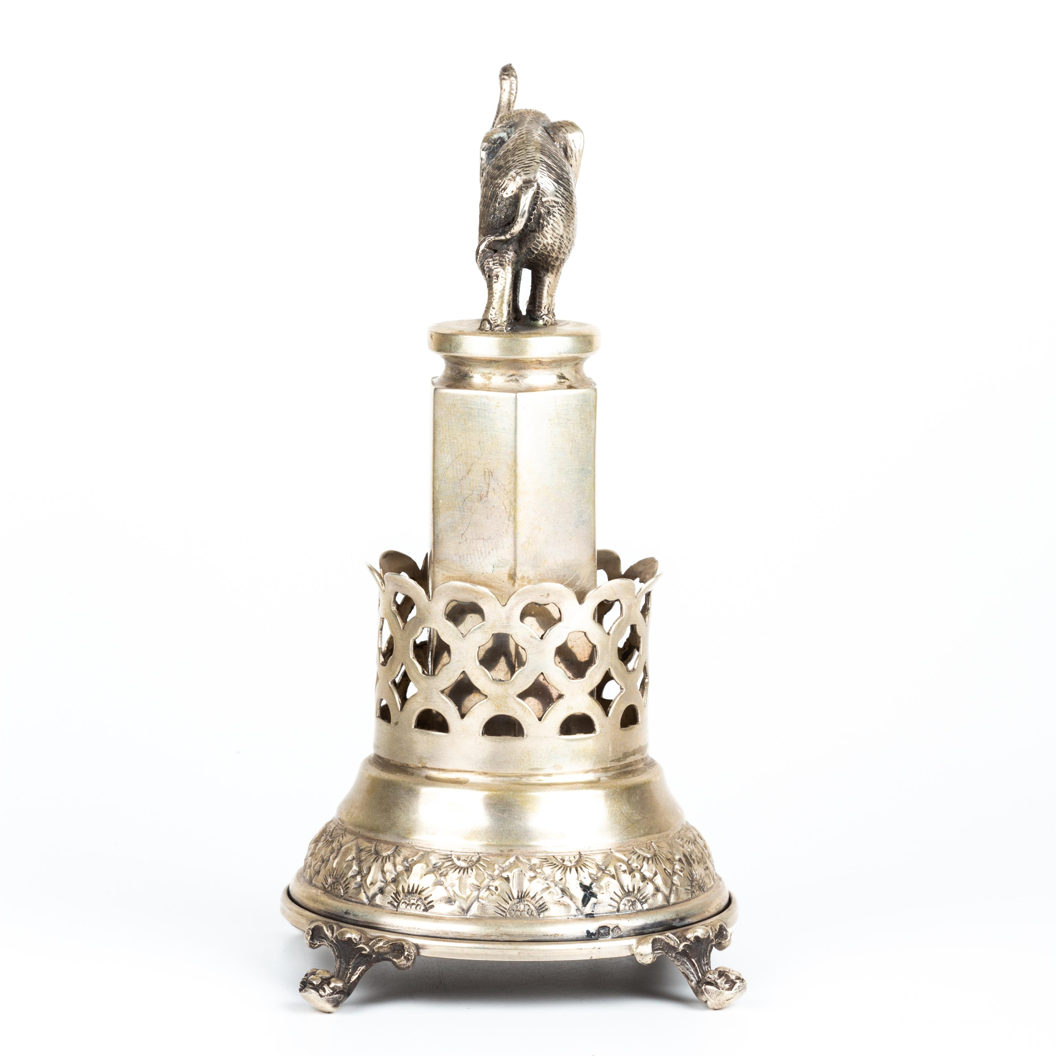 Porta stuzzicadenti in argento - Elefante su piedistallo In condizioni buone in vendita a Porto, PT