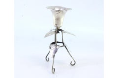 Silver toothpick holder with engraved ribbed leaves