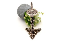 Silver toothpick holder with floral reliefs