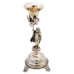 Silver toothpick holder with three support points