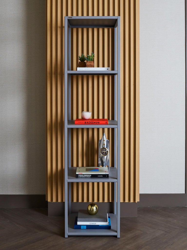 Add a strong vertical element to any environment, then put your things on it. Perfect as a standalone piece or nested in a corner, the Tower is a great solution for adding storage in smaller spaces.