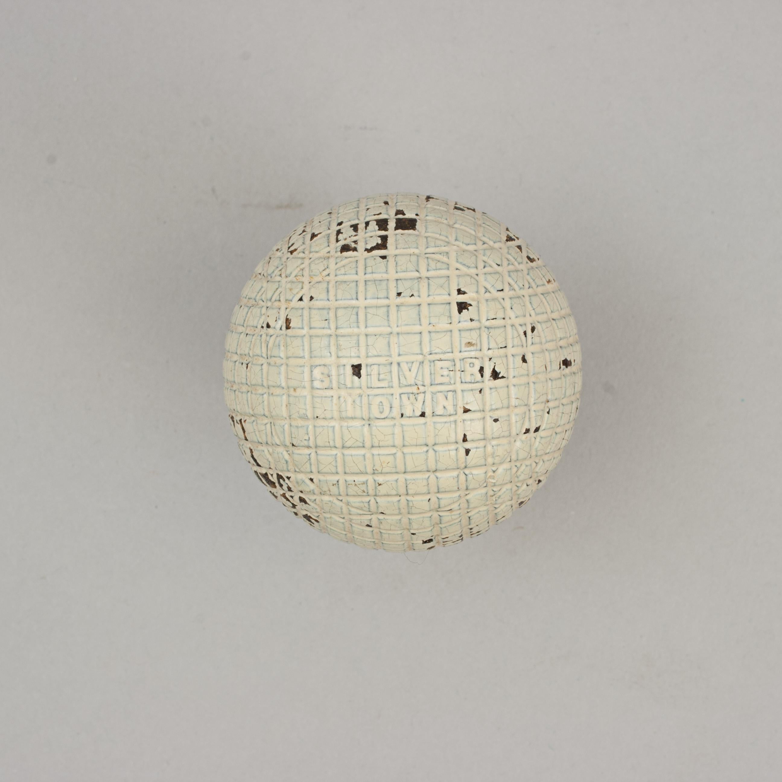 Silver Town Gutta Percha, Mesh Pattern Golf Ball For Sale 2