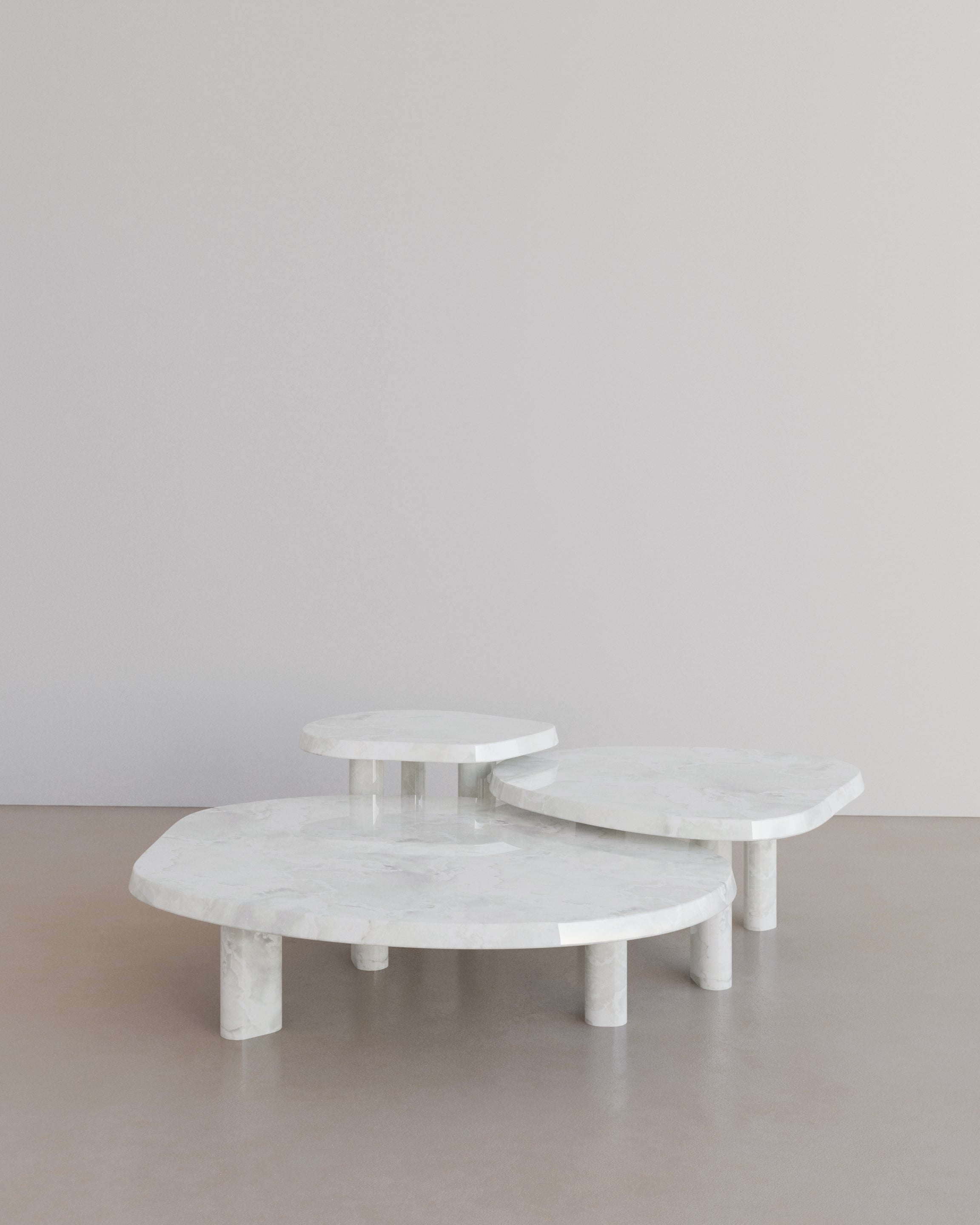 Grande table basse gigogne en travertin argenté Fiori de l' Essentialist en vente 2