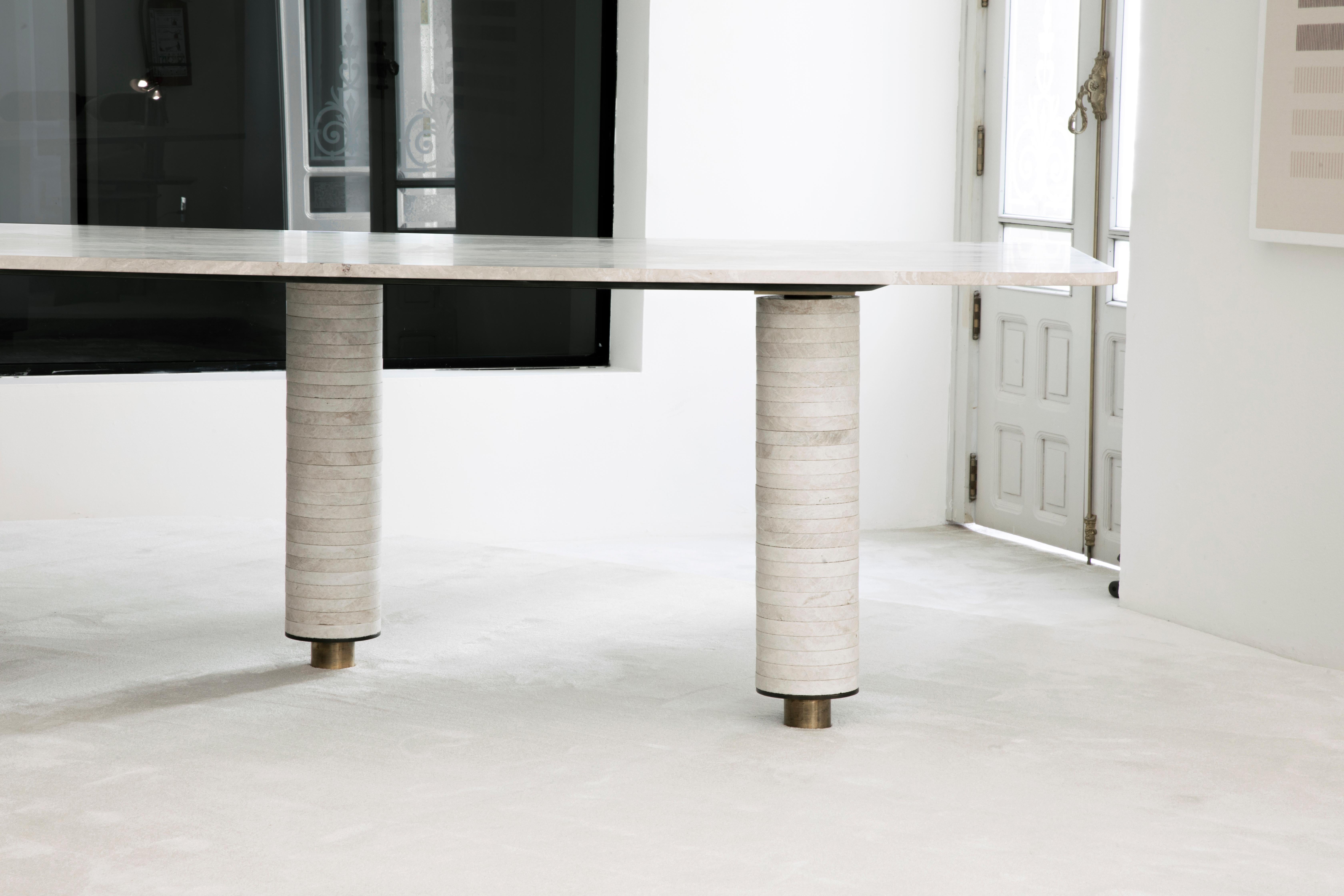 Table à manger Aro en travertin argenté avec plateau en bois par Atra Design en vente 6