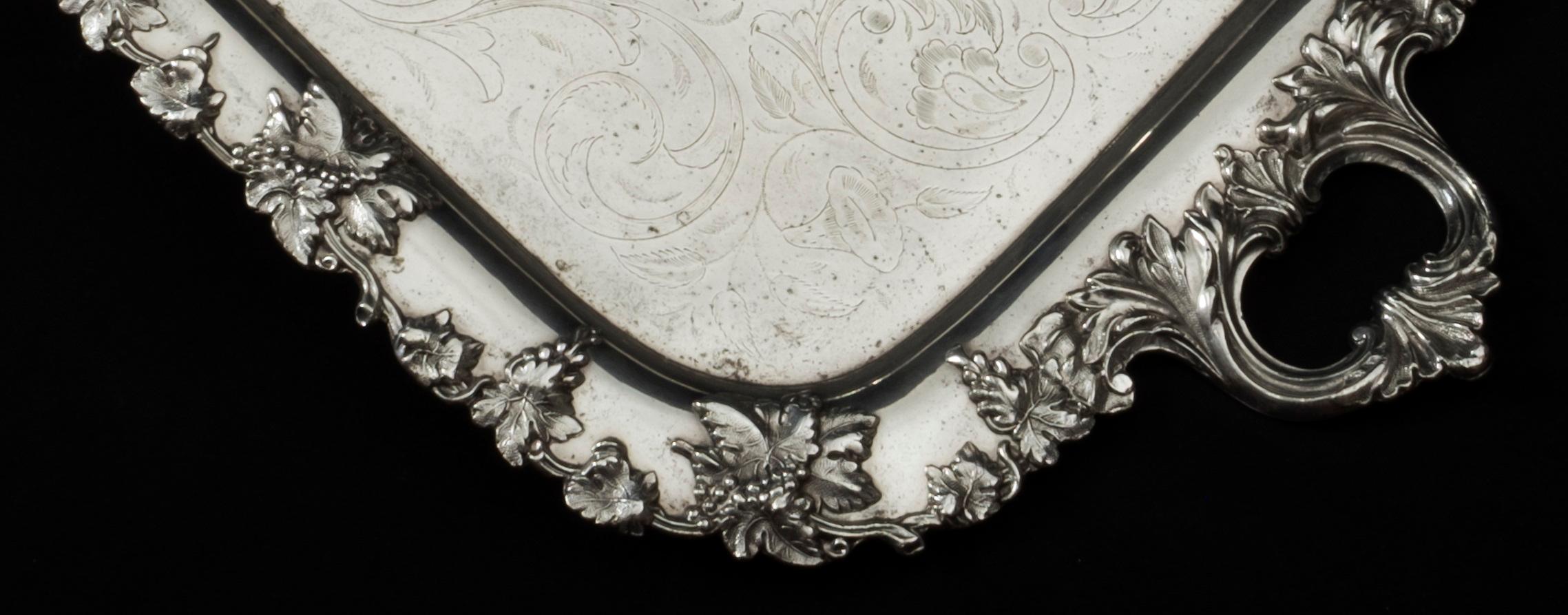 Silver Tray 'Large' English, Late 19th Century Silver Plated, No Hallmarks In Good Condition In Lantau, HK