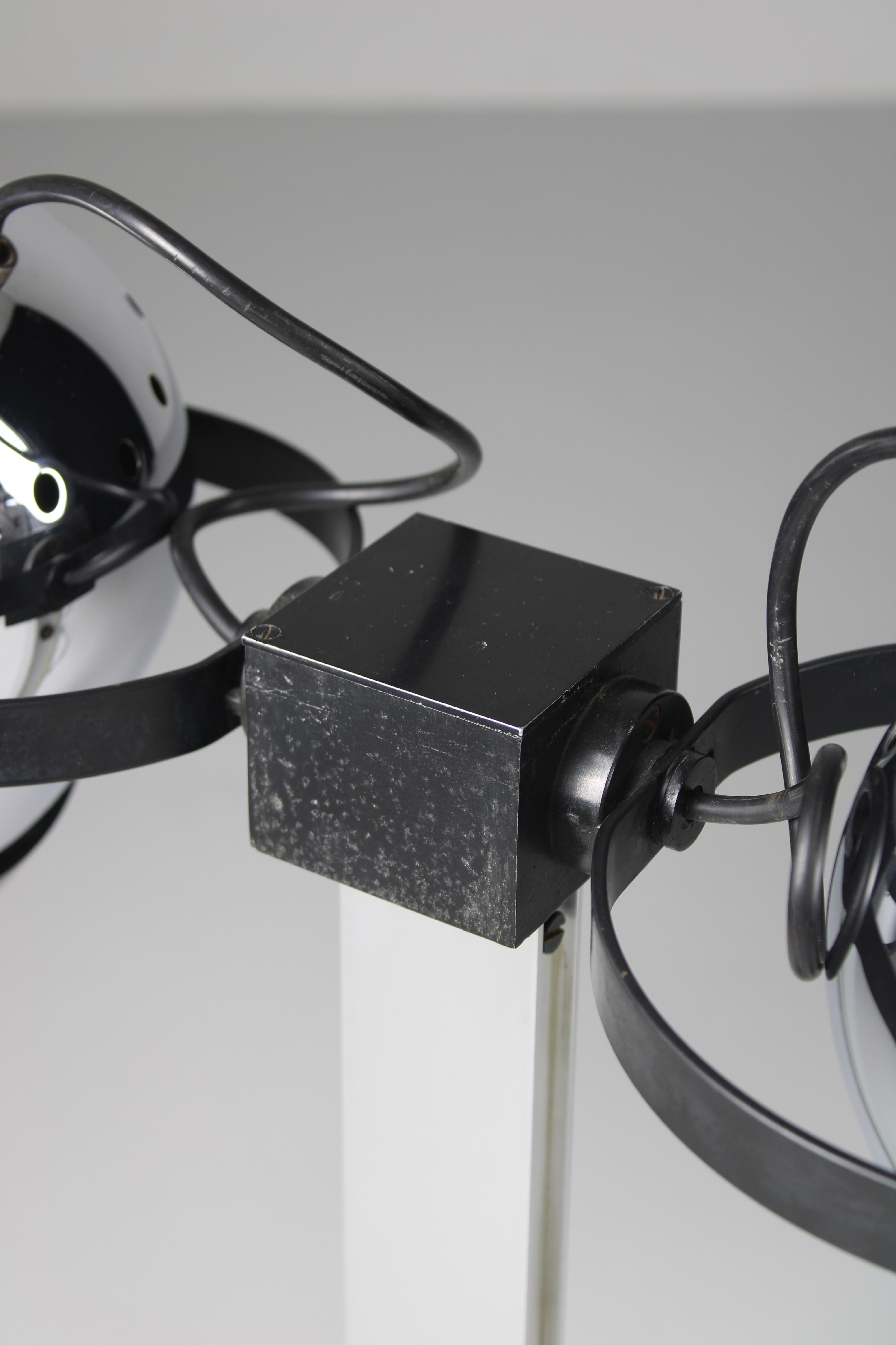 Silver Trepiù table lamp by Gae Aulenti & Livio Castiglioni for Stilnovo, 1971 For Sale 4