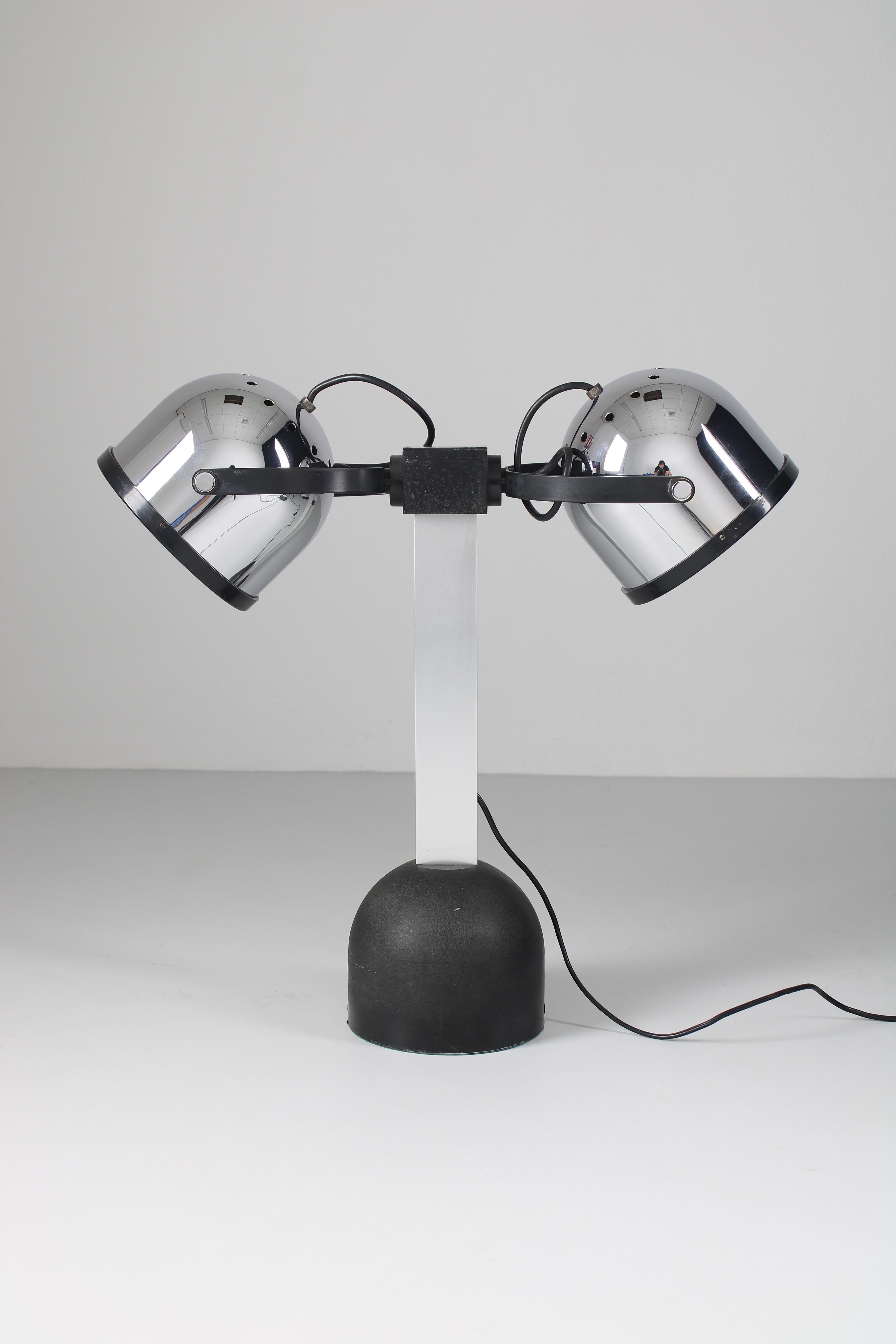 Italian Silver Trepiù table lamp by Gae Aulenti & Livio Castiglioni for Stilnovo, 1971 For Sale