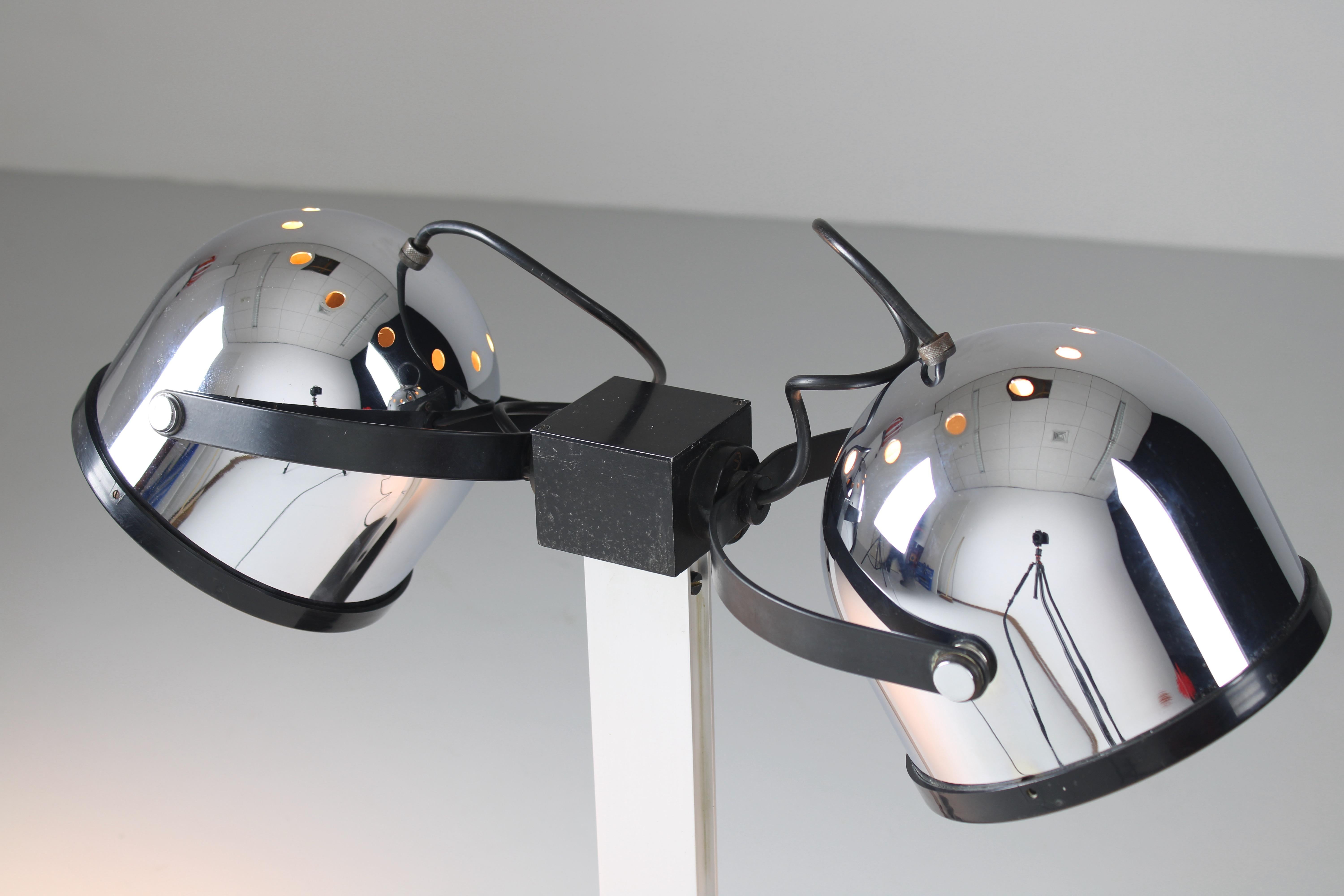 Silver Trepiù table lamp by Gae Aulenti & Livio Castiglioni for Stilnovo, 1971 For Sale 1