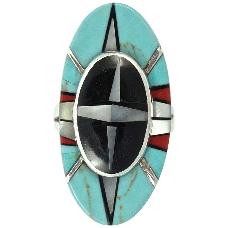 Chapeau camionneur chromé en cuir avec motif cœurs et Chapeau camionneur chromé en cuir avec motif cœurs et