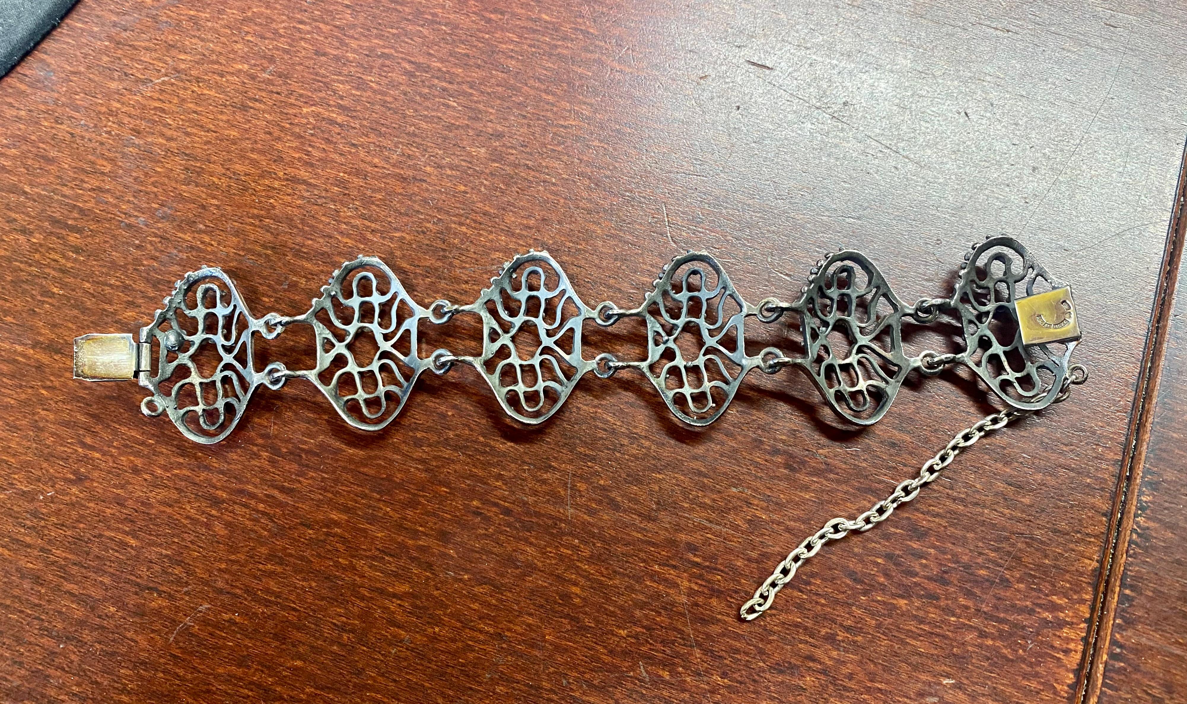 Bracelet en argent Valo Koru Finland 1972 Ancien entrepôt de l'orfèvre. Non utilisé en vente 1