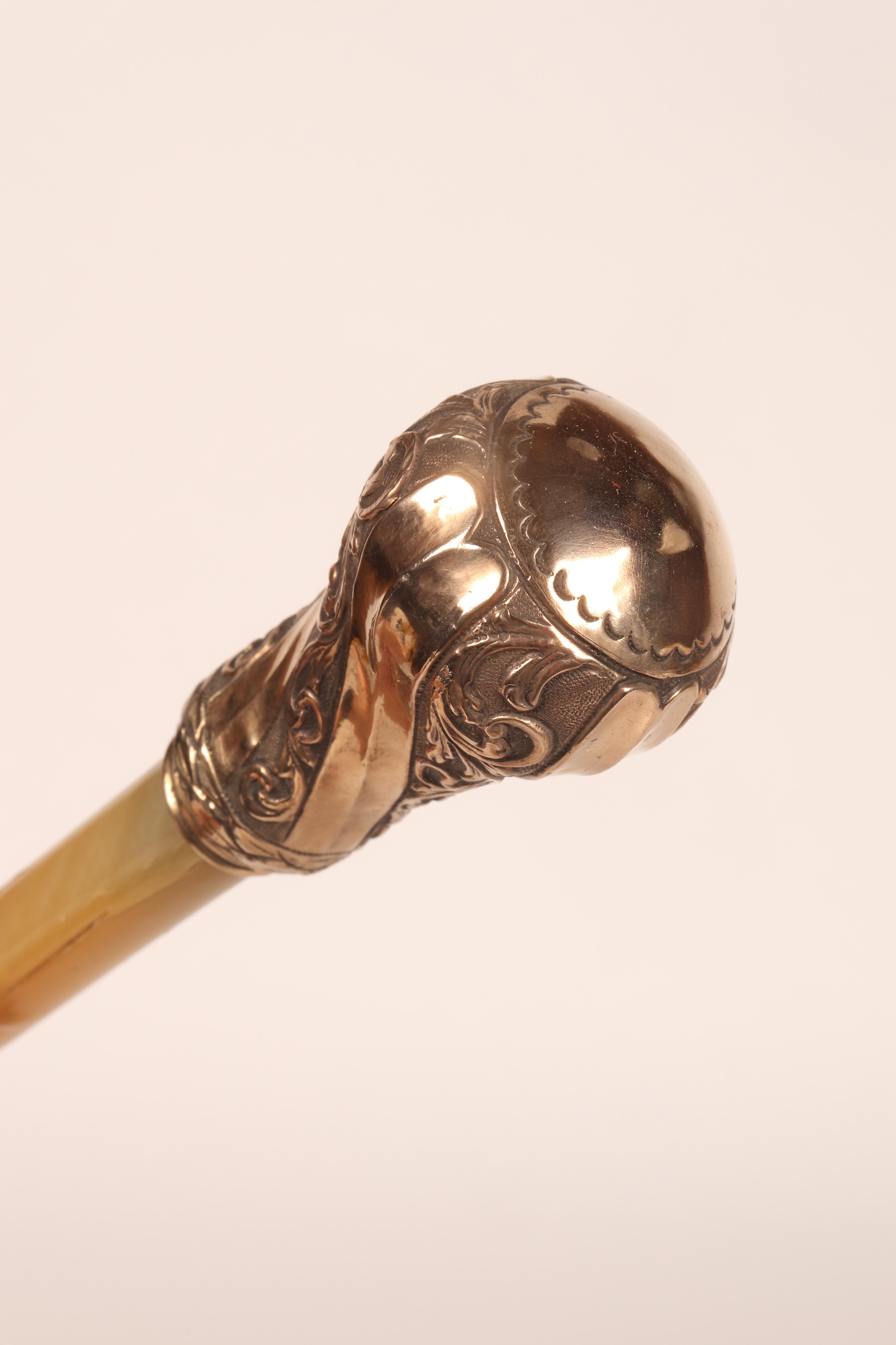 Silver vermeil handle walking stick with ram’s horn barrel, France 1838. 2