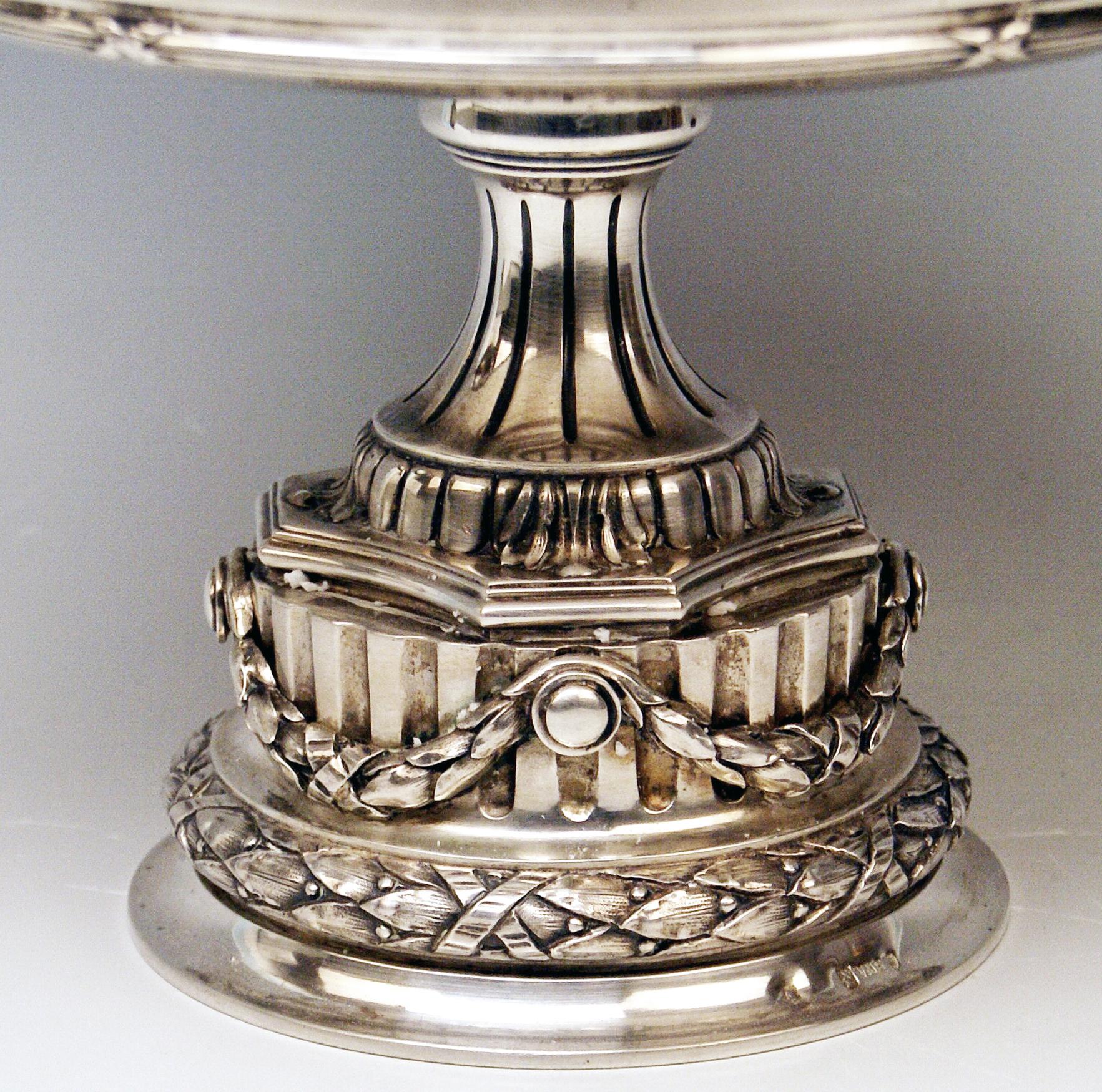 Stunning Silver 800 Austrian / Viennese centrepiece with original glass liner, made during last quarter of the 19th century.

Hallmarked:
Viennese Official Silver Stamp = Diana's Head Mark with A for Vienna as it was used for Silver 800 as from