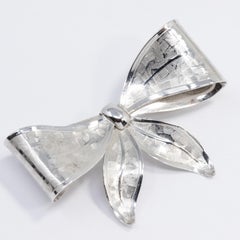 Silver Vintage Accented Bow Pin Brooch, Mid to Late 1900s