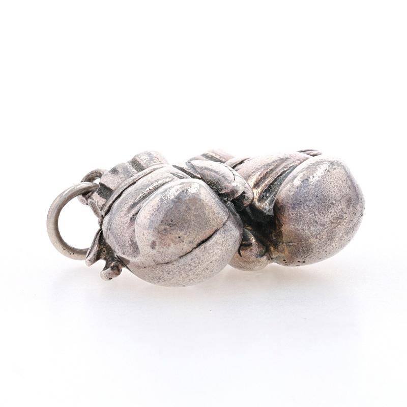 Silver Vintage Boxing Gloves Charm - 800 Sports Fight Night In Good Condition For Sale In Greensboro, NC
