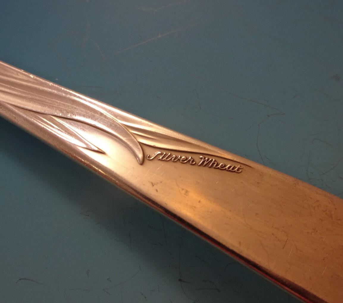 SILVER WHEAT BY REED & BARTON sterling silver Flatware set - 40 Pieces. This set includes:

8 KNIVES, 8 7/8