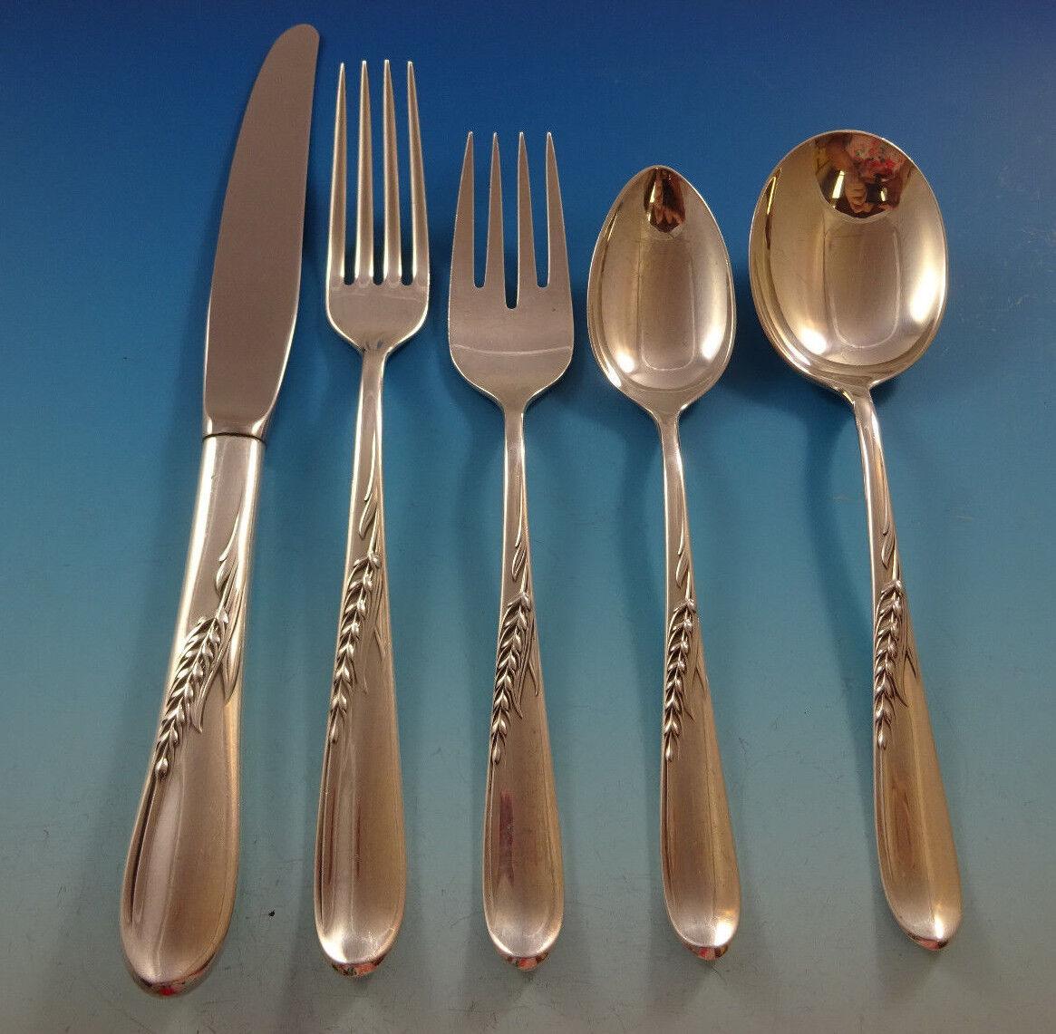 Silver Wheat by Reed & Barton Sterling Silver Flatware Set 8 Service 40 Pieces For Sale 2