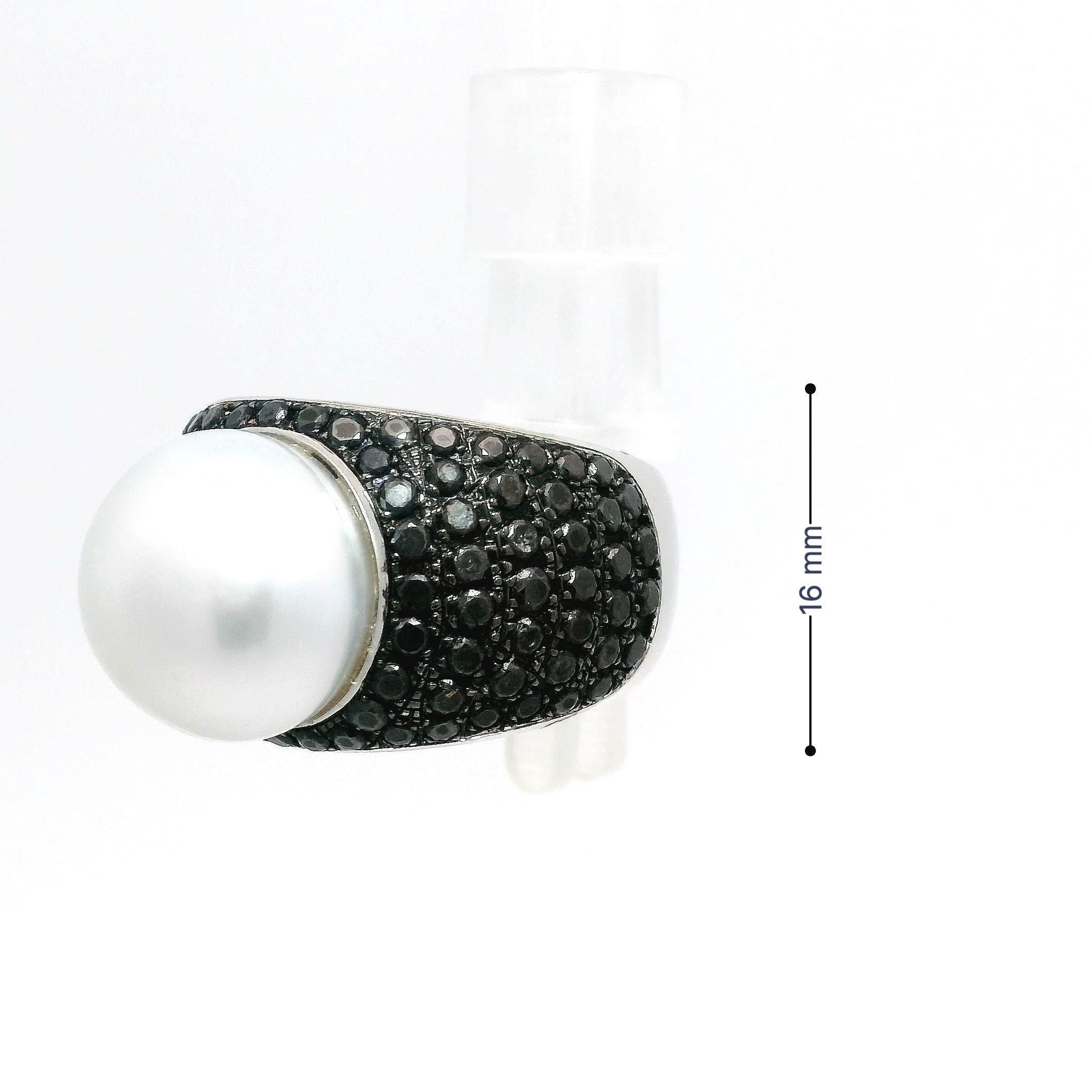 Round Cut Silver White South Sea Pearl on Black Diamond Pavé Ring with Pearls on sides For Sale