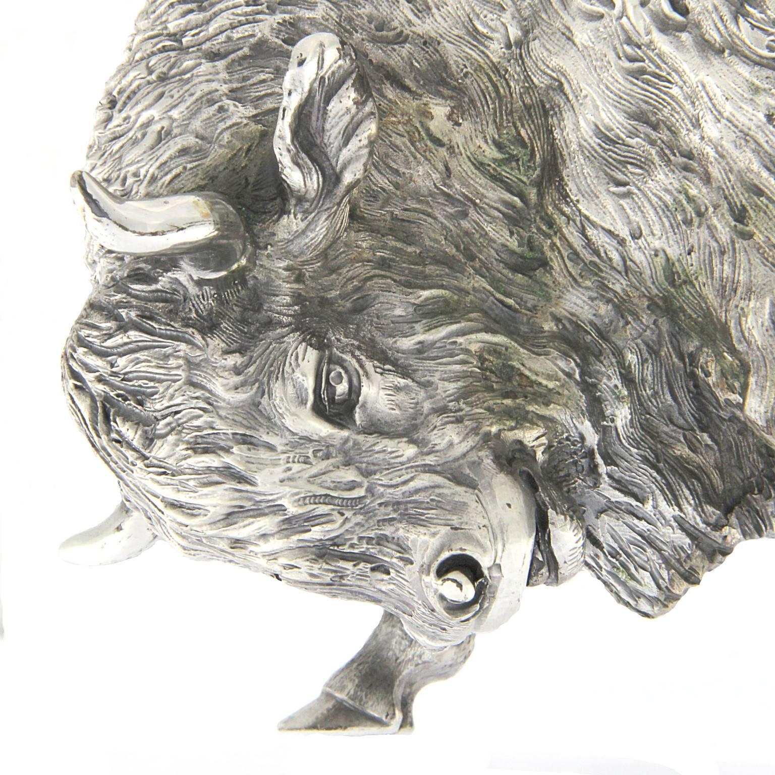 Silver Wild Bison Sculpture In New Condition For Sale In Milano, Lombardia