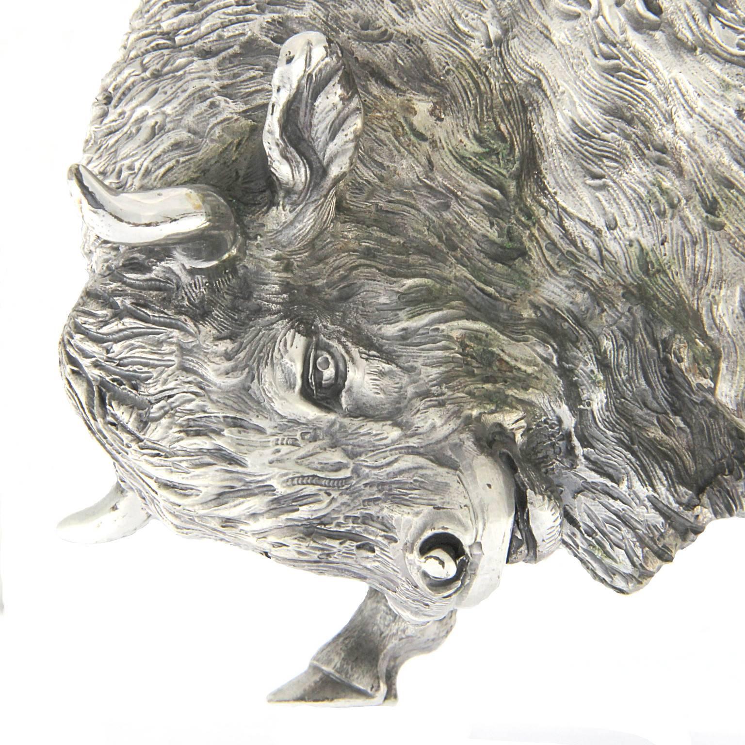 Scultura in argento di bisonte selvaggio In condizioni Nuovo in vendita a Milano, Lombardia