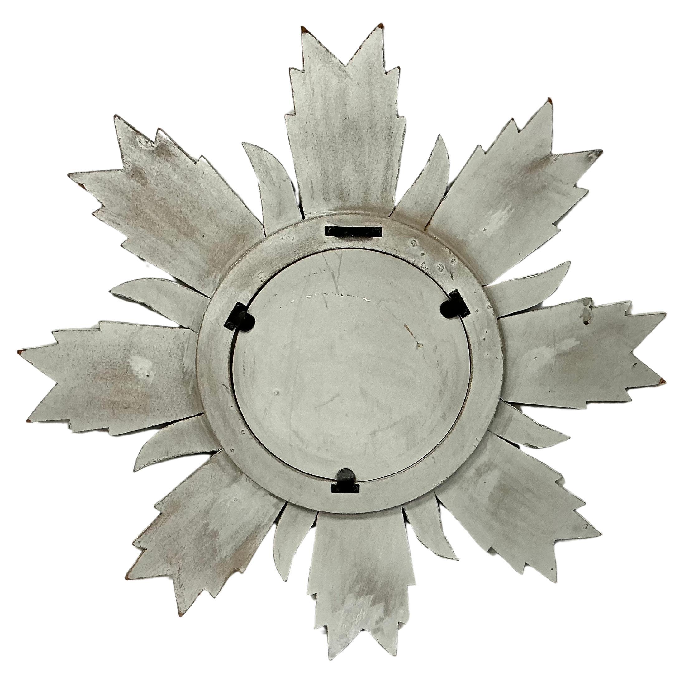 XX secolo Specchio Sunburst in legno argento in vendita