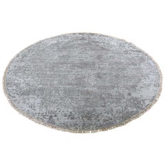 Silver Wool & Pure Silk Broken Persian Design Round Hand Knotted Rug