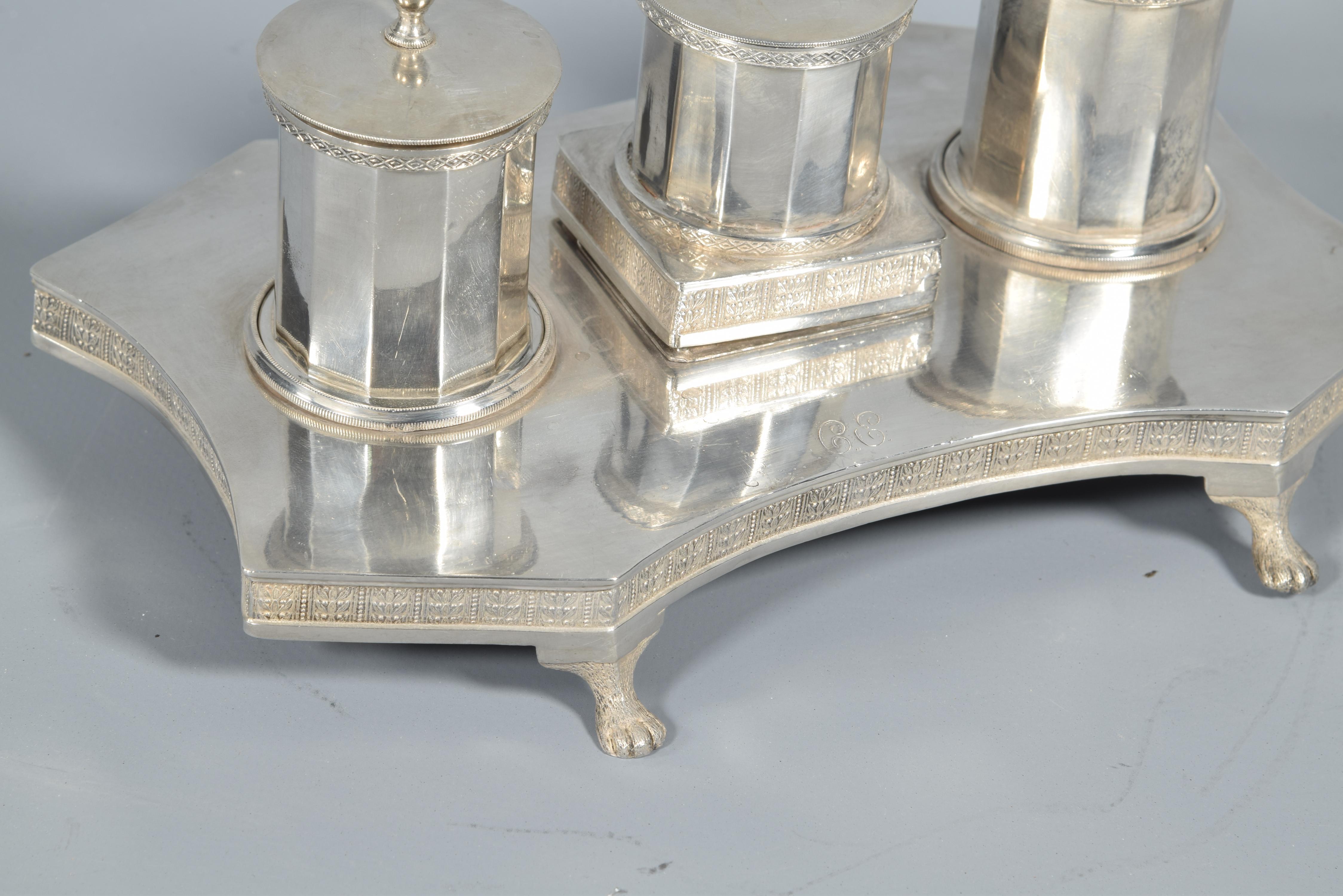Set da scrittura in argento, Madrid, Spagna, 1819 e 1841, con marchi di garanzia in vendita 2