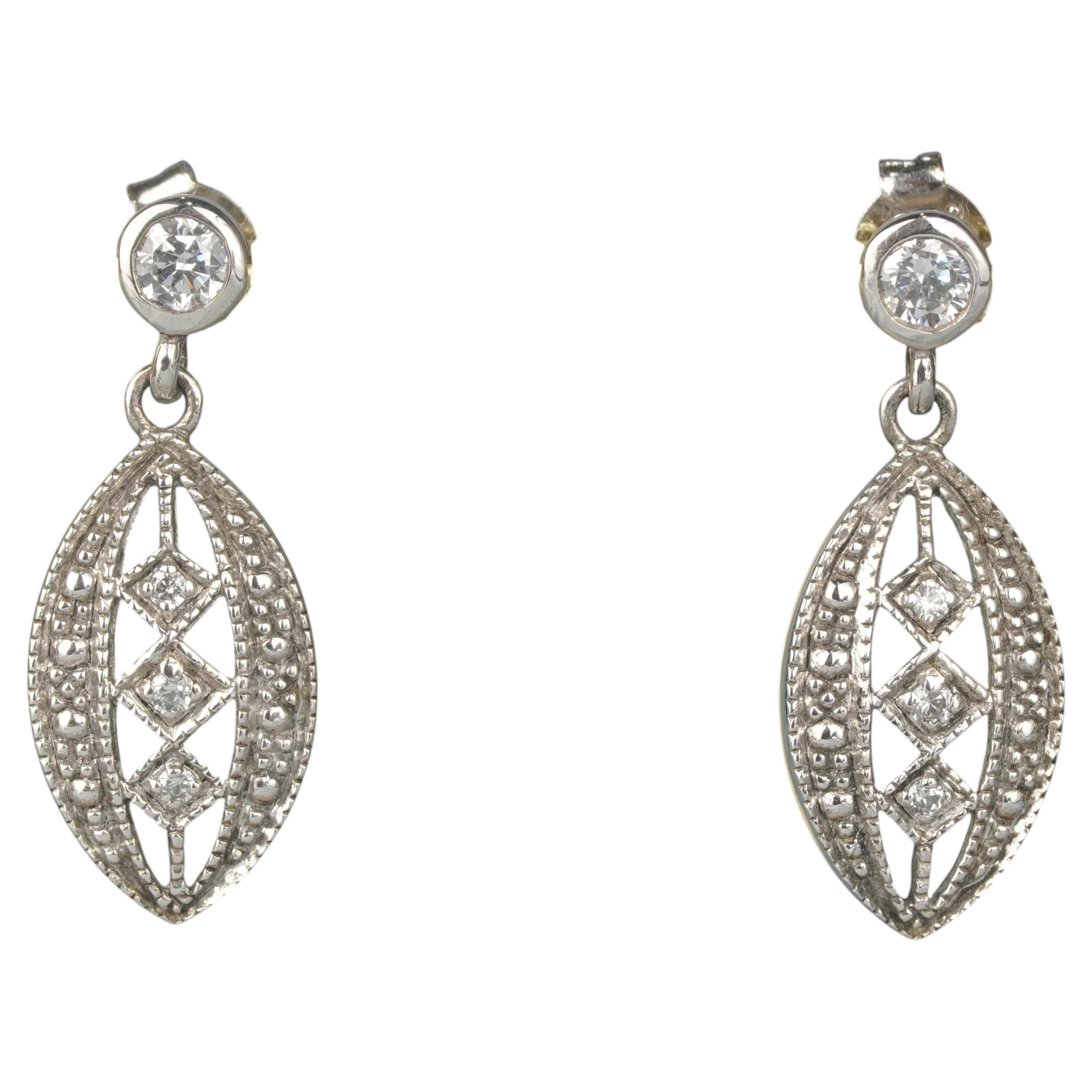 Orecchini in argento 925 con zirconi cubici e filigrana in stile vintage