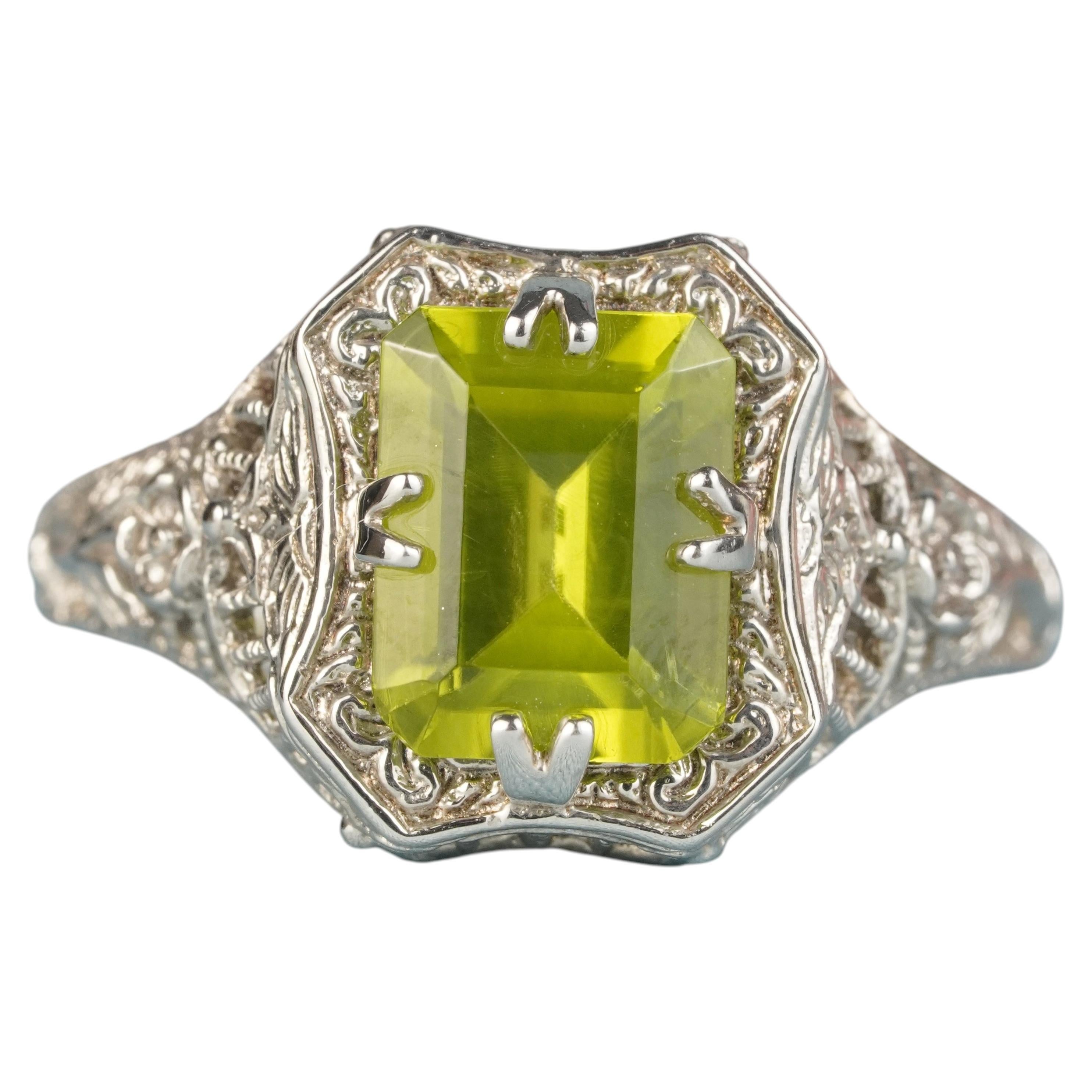 Silver925 Natural Peridot Vintage Style Filigree Ring