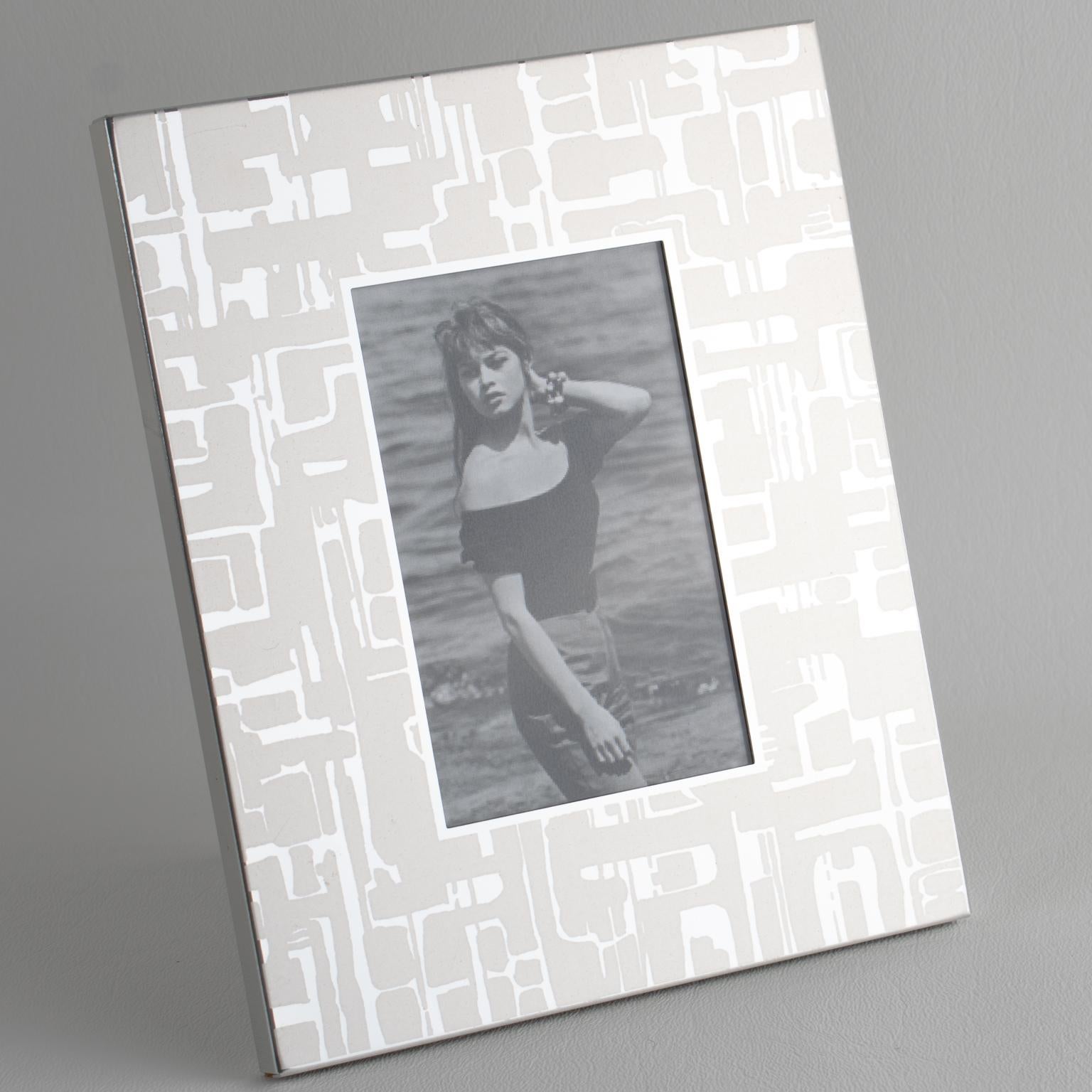 Mid-Century Modern Silvered Aluminum Picture Frame by Umberto Mascagni For Sale