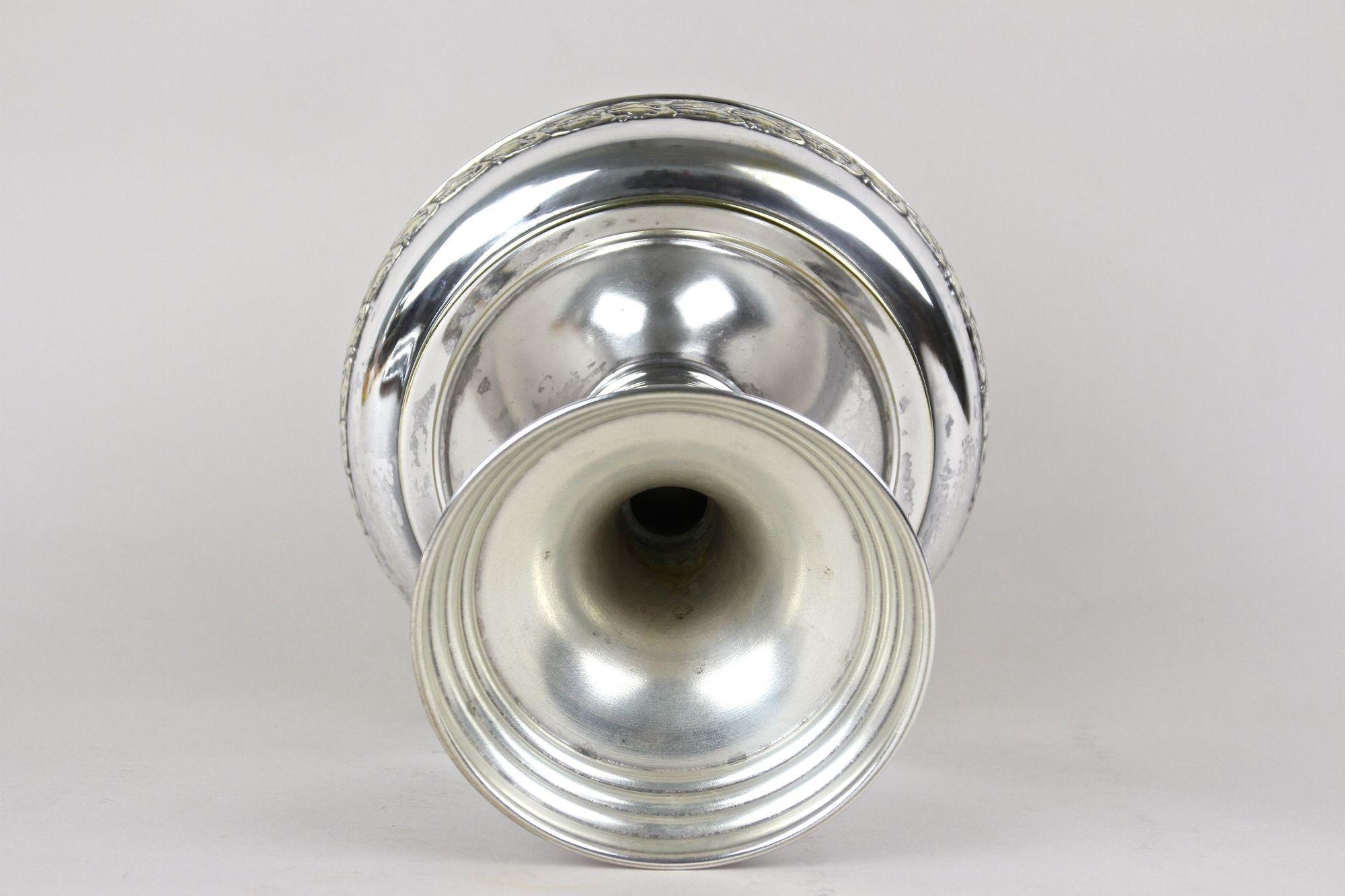 Centrotavola/ciotola Art Nouveau argentata con vassoio WMF, Austria 1915 ca. in vendita 8