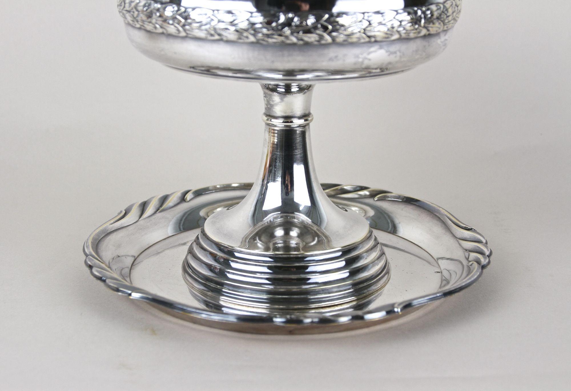 Argentato Centrotavola/ciotola Art Nouveau argentata con vassoio WMF, Austria 1915 ca. in vendita