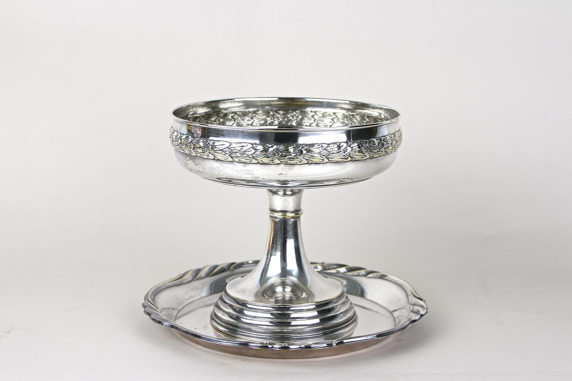 XX secolo Centrotavola/ciotola Art Nouveau argentata con vassoio WMF, Austria 1915 ca. in vendita