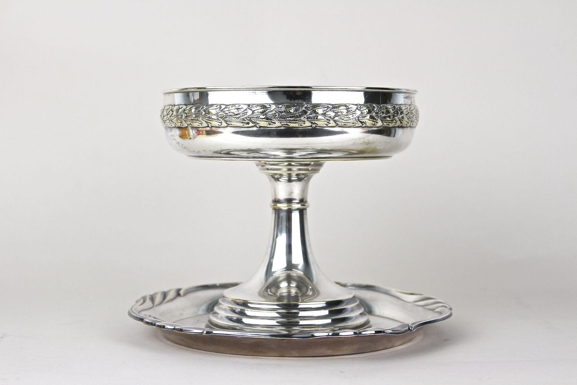 Placcato argento Centrotavola/ciotola Art Nouveau argentata con vassoio WMF, Austria 1915 ca. in vendita
