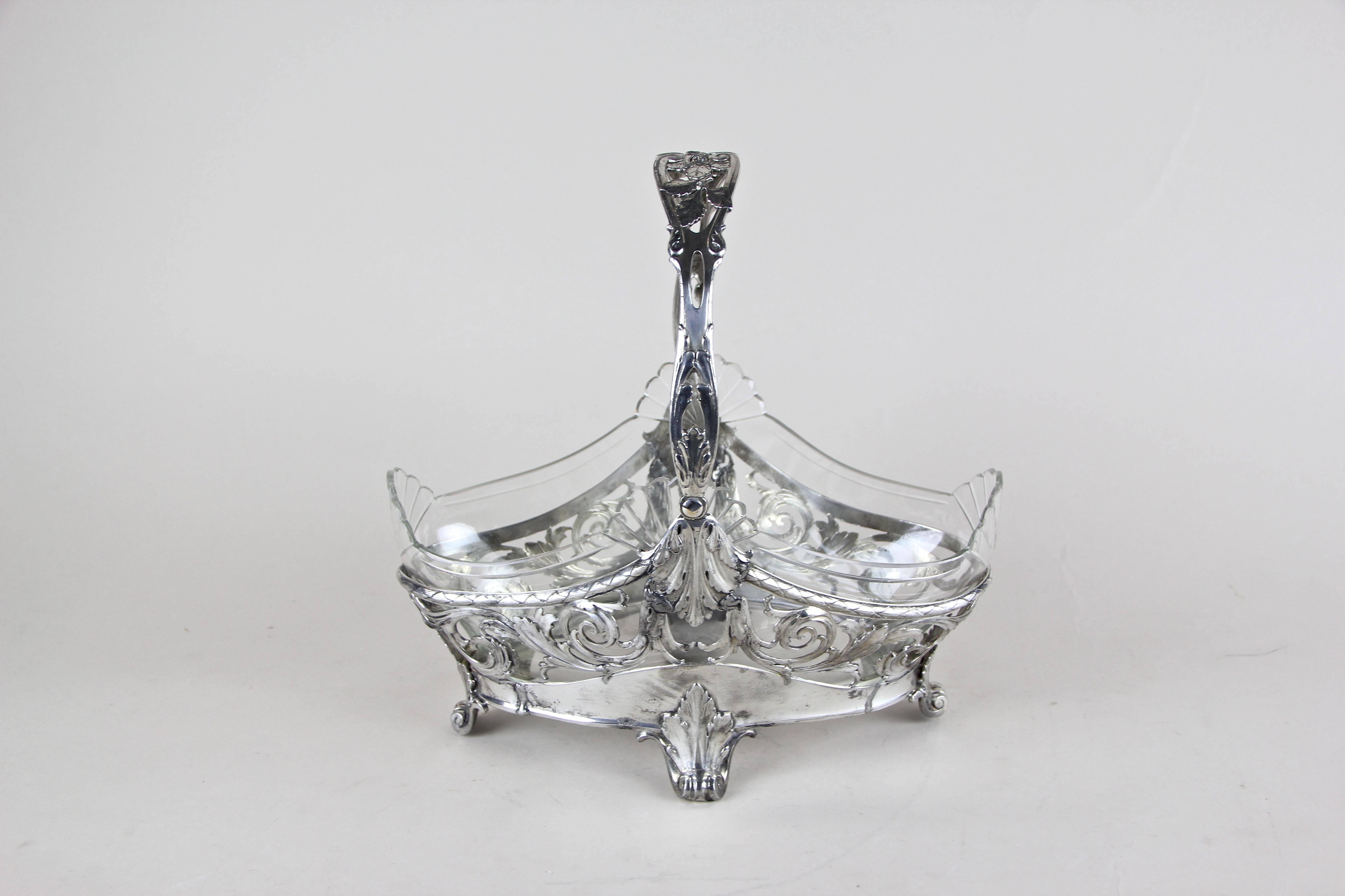 Silvered Art Nouveau Centerpiece by J.P Kayser, Germany, circa 1910 In Good Condition In Lichtenberg, AT